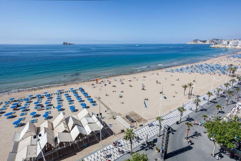 Levante Beach Front Of The Sea Estacha Benidorm Exterior photo