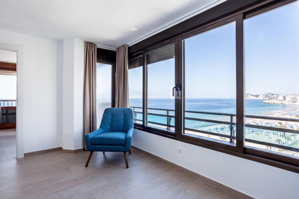 Levante Beach Front Of The Sea Estacha Benidorm Exterior photo